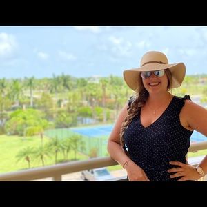 Meet your Posher, Courtney